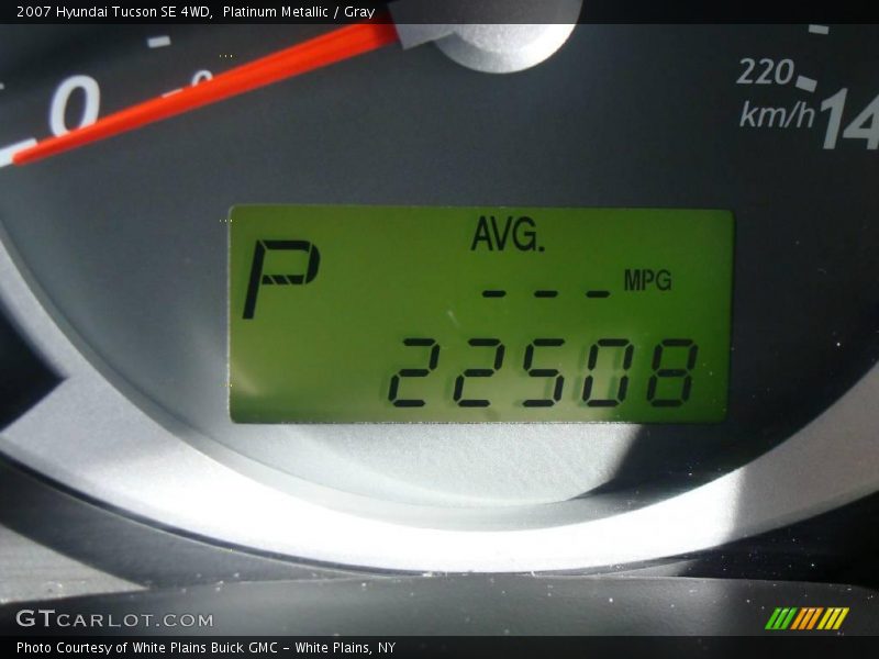 Platinum Metallic / Gray 2007 Hyundai Tucson SE 4WD
