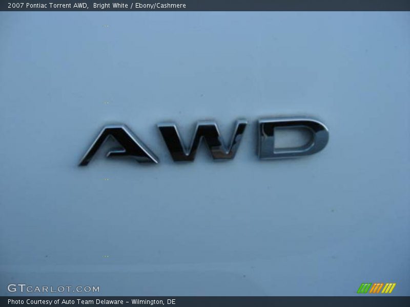 Bright White / Ebony/Cashmere 2007 Pontiac Torrent AWD