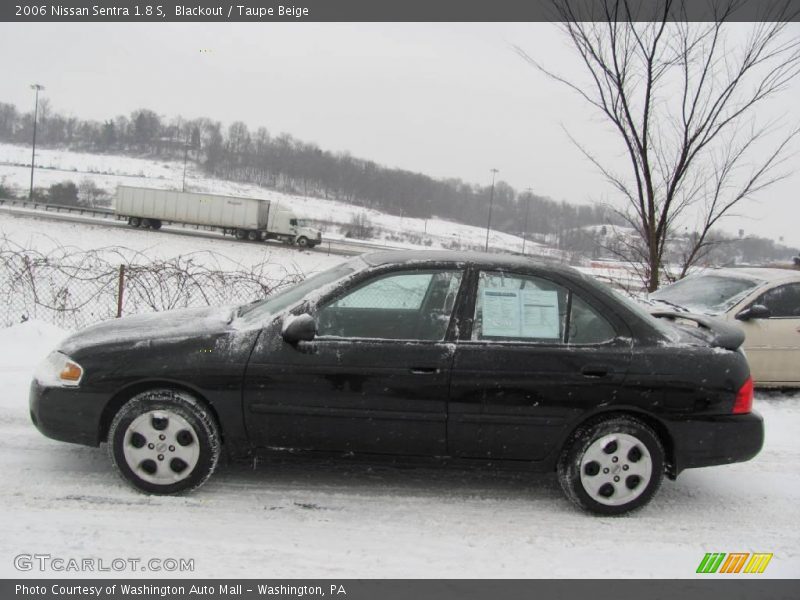 Blackout / Taupe Beige 2006 Nissan Sentra 1.8 S