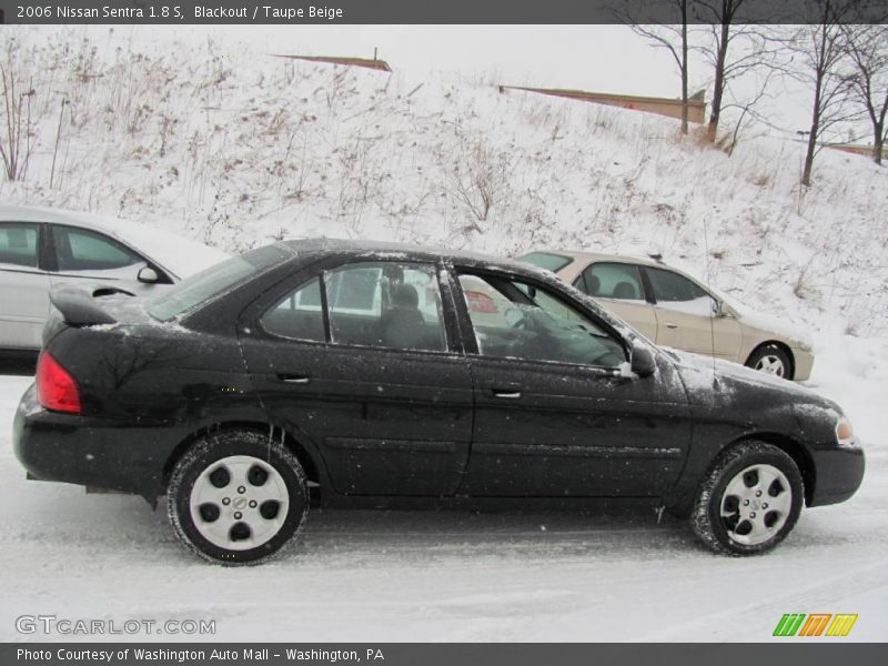 Blackout / Taupe Beige 2006 Nissan Sentra 1.8 S