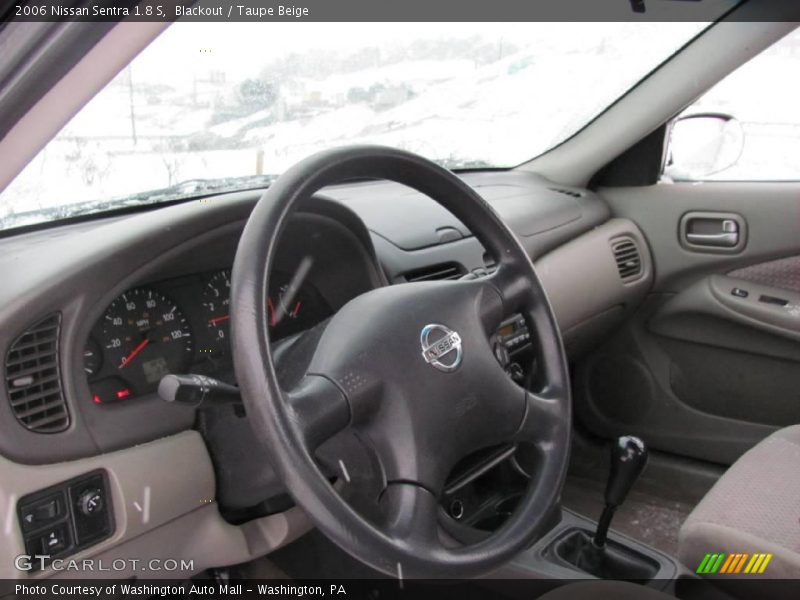 Blackout / Taupe Beige 2006 Nissan Sentra 1.8 S