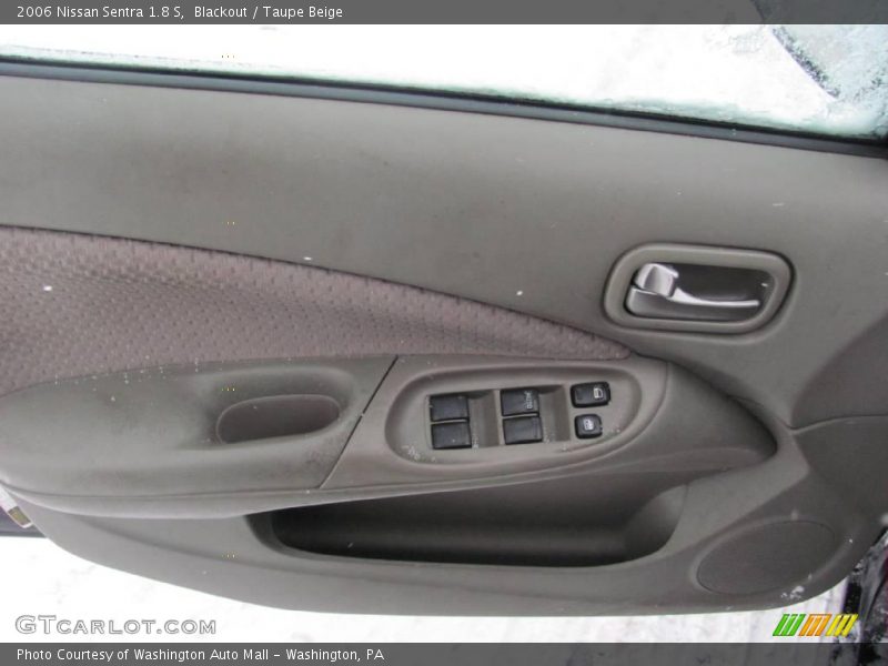 Blackout / Taupe Beige 2006 Nissan Sentra 1.8 S
