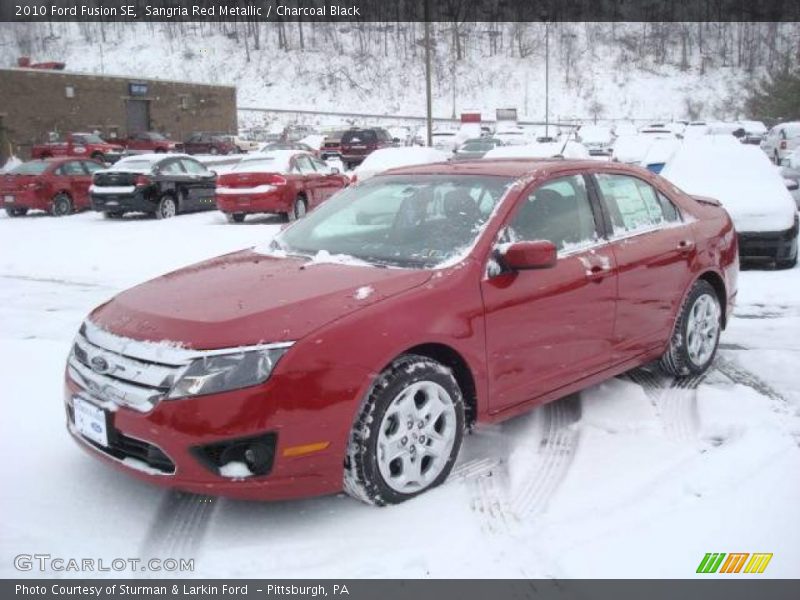 Sangria Red Metallic / Charcoal Black 2010 Ford Fusion SE