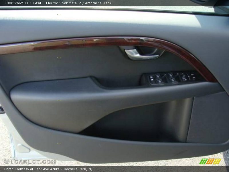 Electric Silver Metallic / Anthracite Black 2008 Volvo XC70 AWD