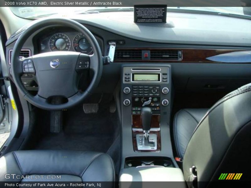 Electric Silver Metallic / Anthracite Black 2008 Volvo XC70 AWD