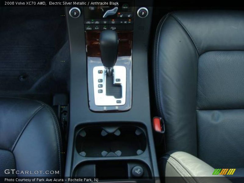 Electric Silver Metallic / Anthracite Black 2008 Volvo XC70 AWD