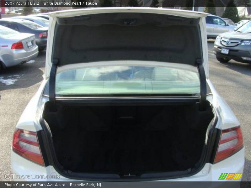 White Diamond Pearl / Taupe 2007 Acura TL 3.2