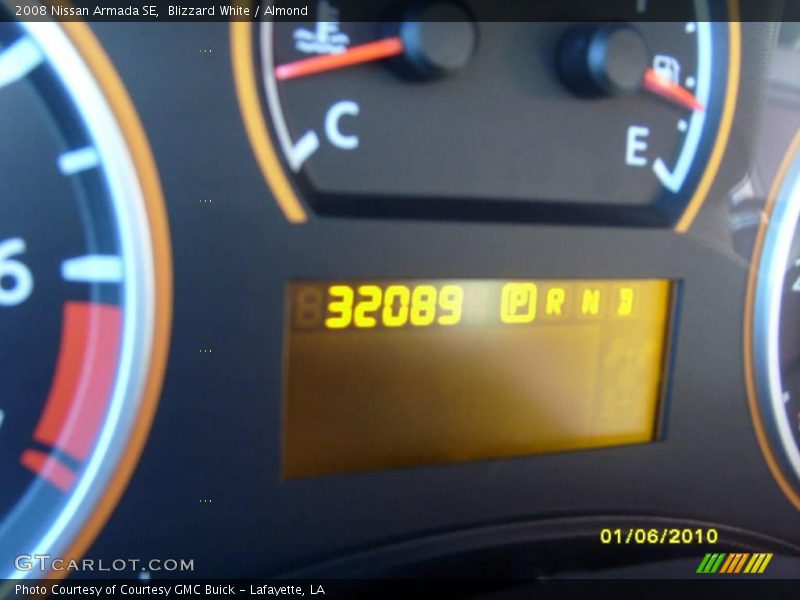 Blizzard White / Almond 2008 Nissan Armada SE