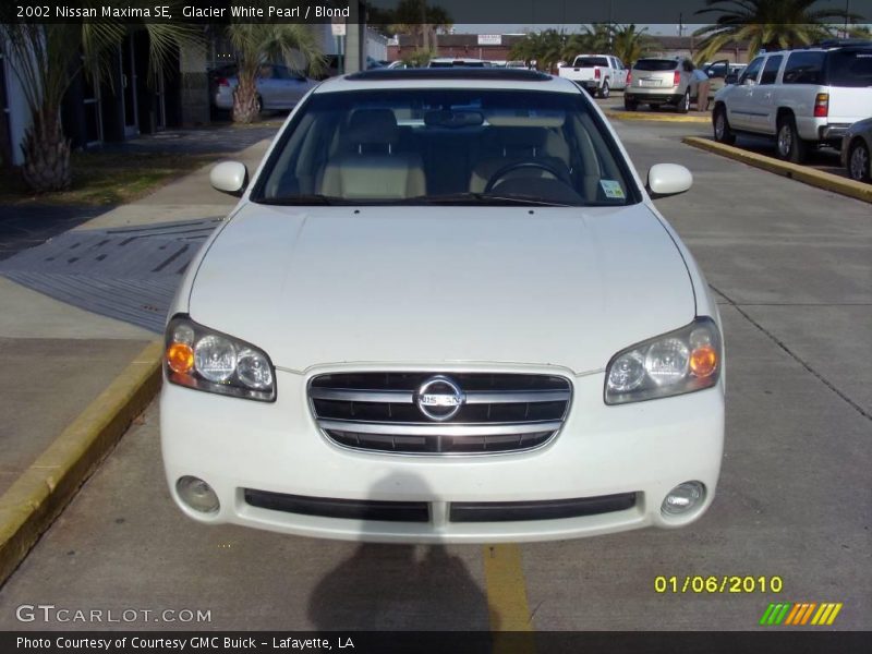 Glacier White Pearl / Blond 2002 Nissan Maxima SE