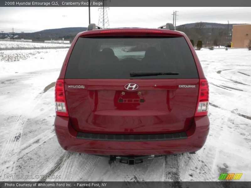 Cranberry Red / Beige 2008 Hyundai Entourage GLS