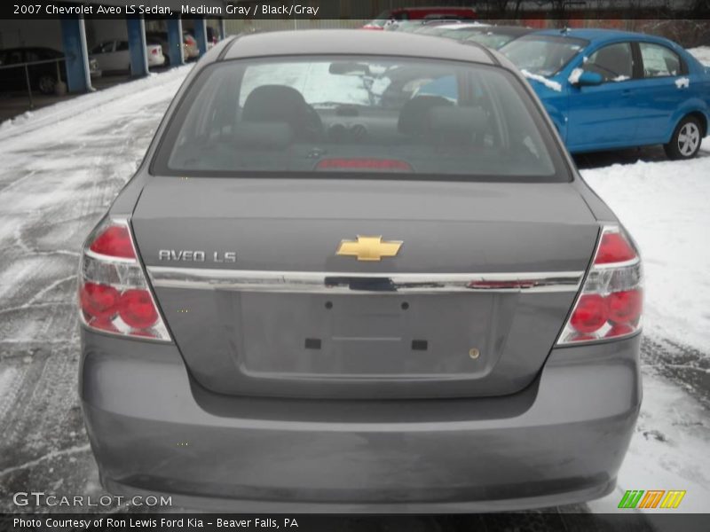 Medium Gray / Black/Gray 2007 Chevrolet Aveo LS Sedan