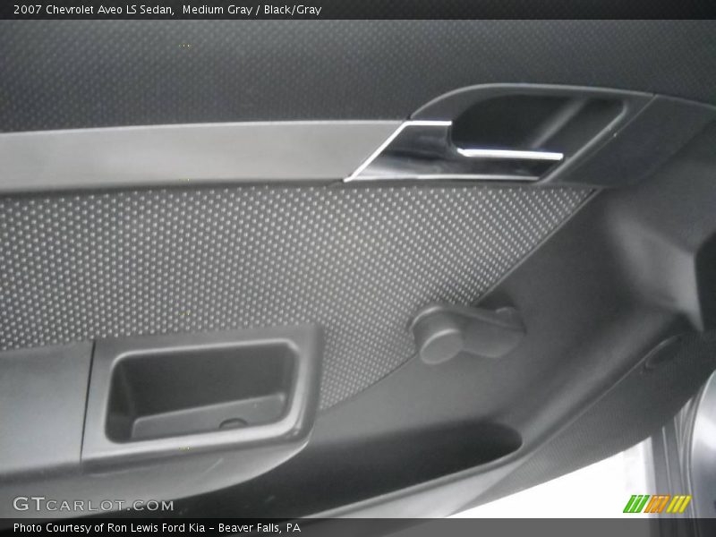Medium Gray / Black/Gray 2007 Chevrolet Aveo LS Sedan