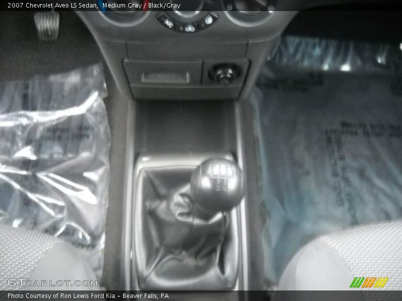 Medium Gray / Black/Gray 2007 Chevrolet Aveo LS Sedan