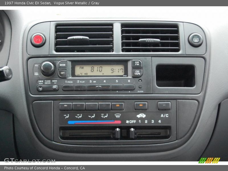 Vogue Silver Metallic / Gray 1997 Honda Civic EX Sedan