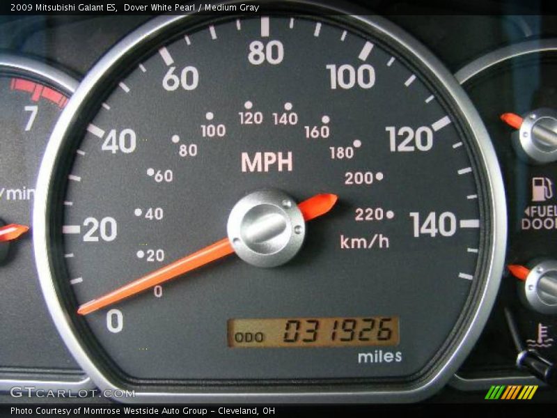 Dover White Pearl / Medium Gray 2009 Mitsubishi Galant ES