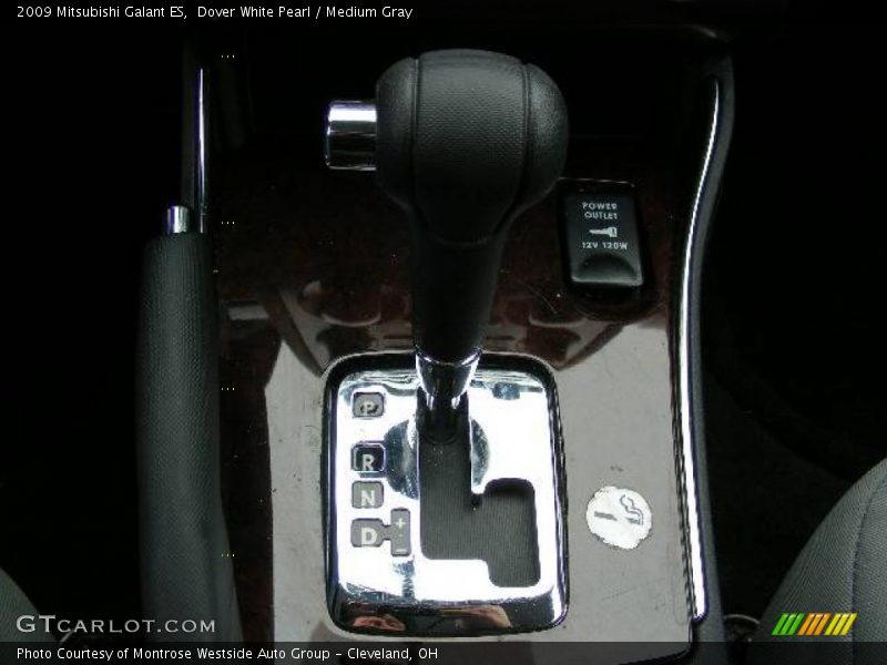 Dover White Pearl / Medium Gray 2009 Mitsubishi Galant ES