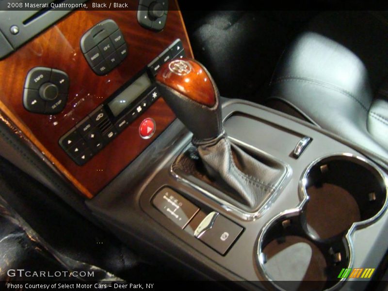Black / Black 2008 Maserati Quattroporte