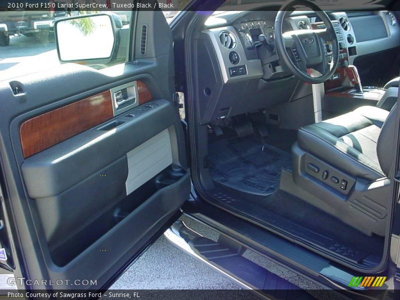 Tuxedo Black / Black 2010 Ford F150 Lariat SuperCrew