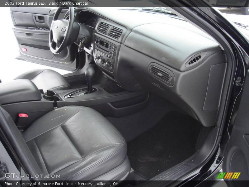 Black / Dark Charcoal 2003 Ford Taurus SES