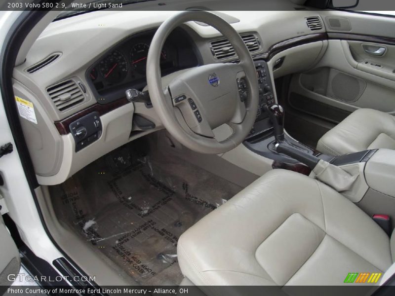 White / Light Sand 2003 Volvo S80 2.9
