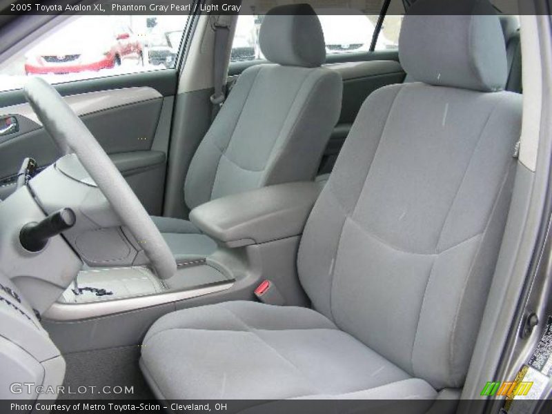 Phantom Gray Pearl / Light Gray 2005 Toyota Avalon XL