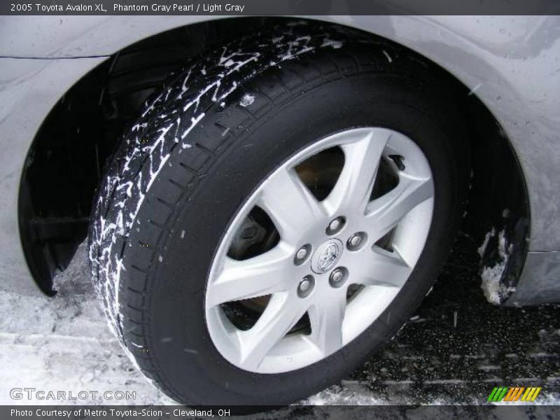 Phantom Gray Pearl / Light Gray 2005 Toyota Avalon XL