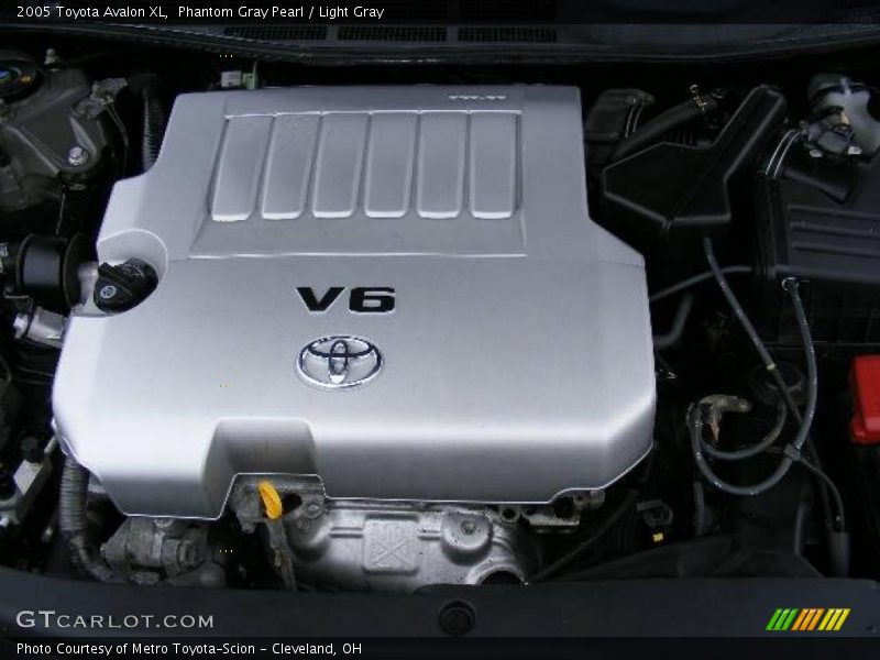 Phantom Gray Pearl / Light Gray 2005 Toyota Avalon XL