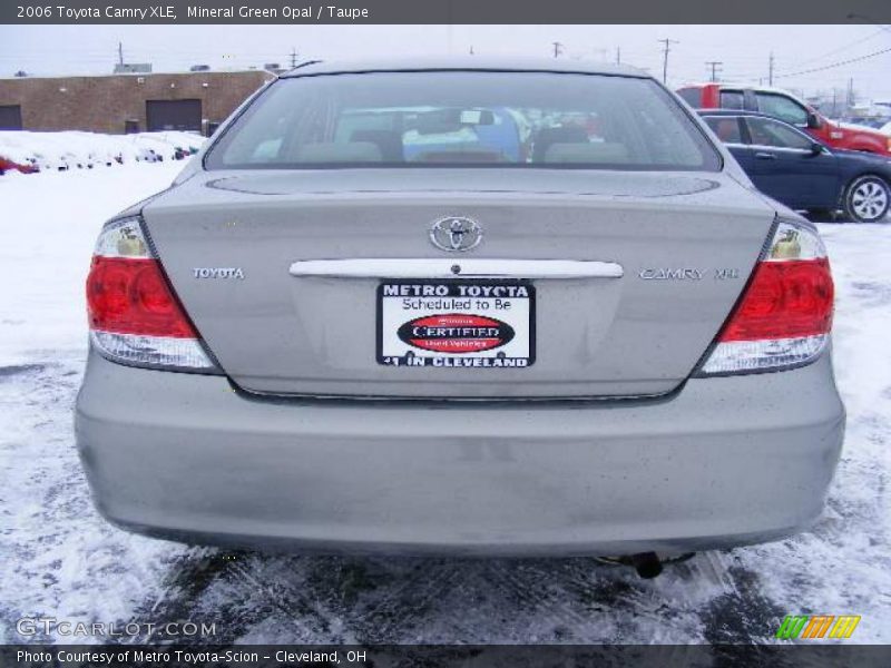 Mineral Green Opal / Taupe 2006 Toyota Camry XLE