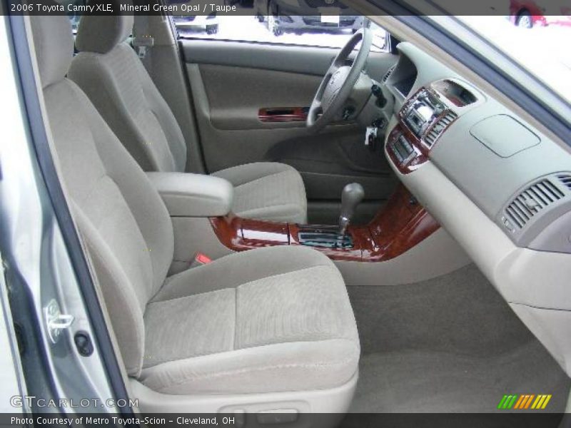 Mineral Green Opal / Taupe 2006 Toyota Camry XLE