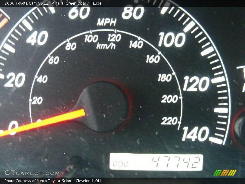 Mineral Green Opal / Taupe 2006 Toyota Camry XLE