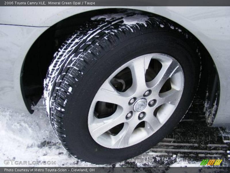 Mineral Green Opal / Taupe 2006 Toyota Camry XLE