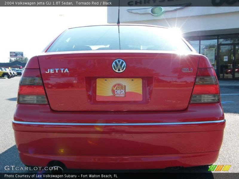 Tornado Red / Black 2004 Volkswagen Jetta GLI 1.8T Sedan