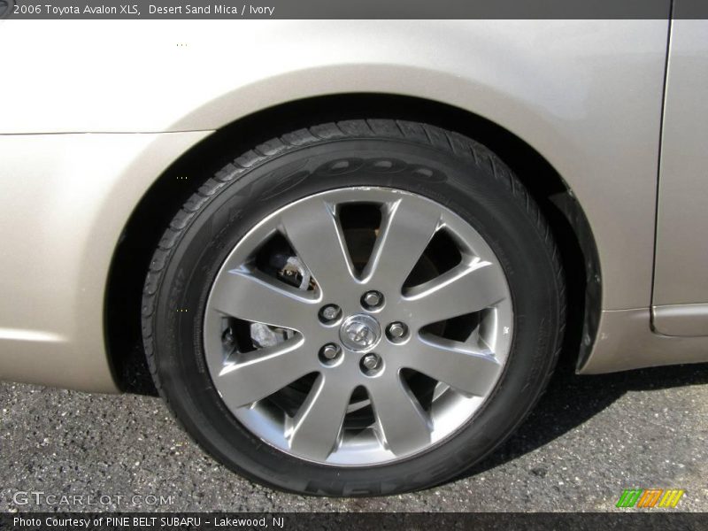 Desert Sand Mica / Ivory 2006 Toyota Avalon XLS