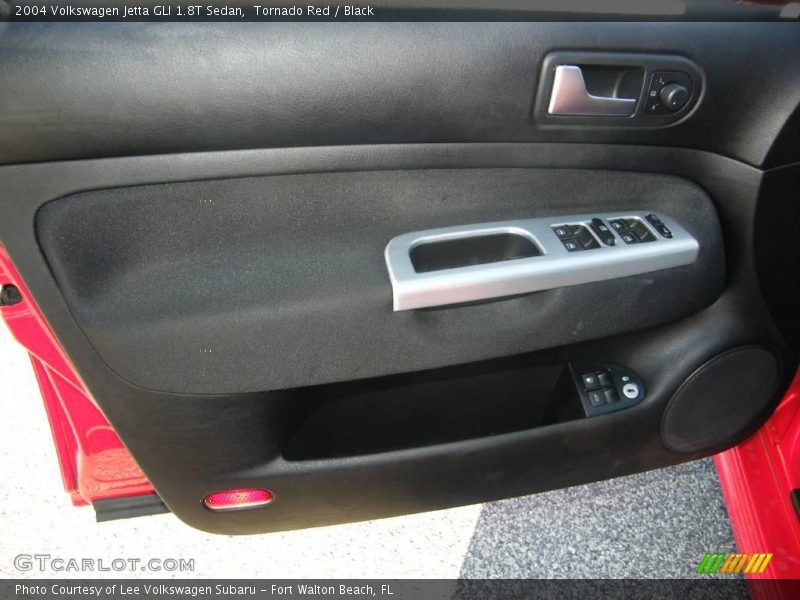 Tornado Red / Black 2004 Volkswagen Jetta GLI 1.8T Sedan