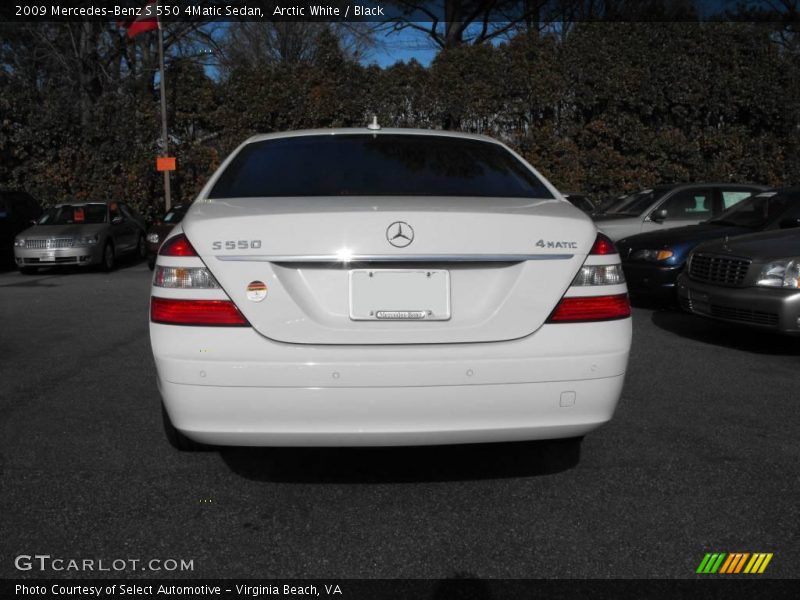 Arctic White / Black 2009 Mercedes-Benz S 550 4Matic Sedan