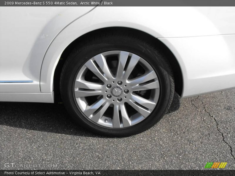 Arctic White / Black 2009 Mercedes-Benz S 550 4Matic Sedan