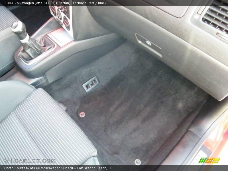 Tornado Red / Black 2004 Volkswagen Jetta GLI 1.8T Sedan