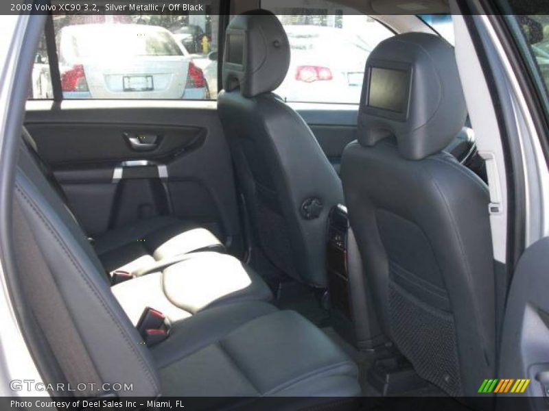 Silver Metallic / Off Black 2008 Volvo XC90 3.2
