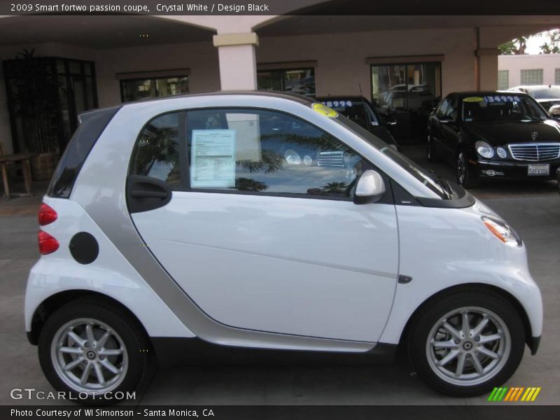 Crystal White / Design Black 2009 Smart fortwo passion coupe
