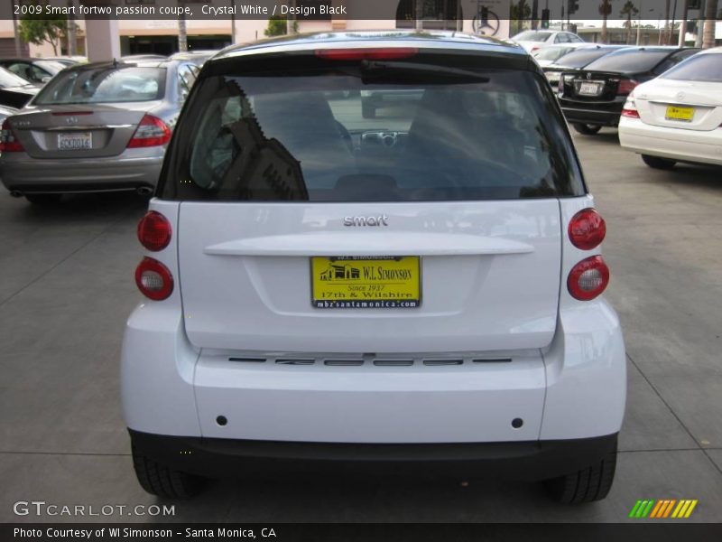 Crystal White / Design Black 2009 Smart fortwo passion coupe