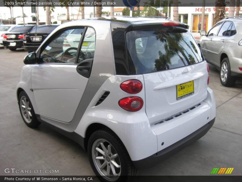 Crystal White / Design Black 2009 Smart fortwo passion coupe