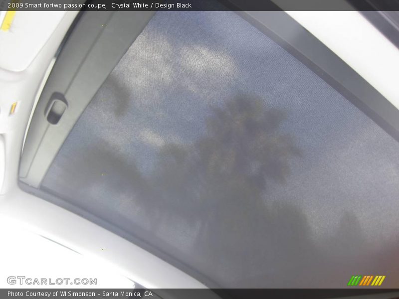 Crystal White / Design Black 2009 Smart fortwo passion coupe