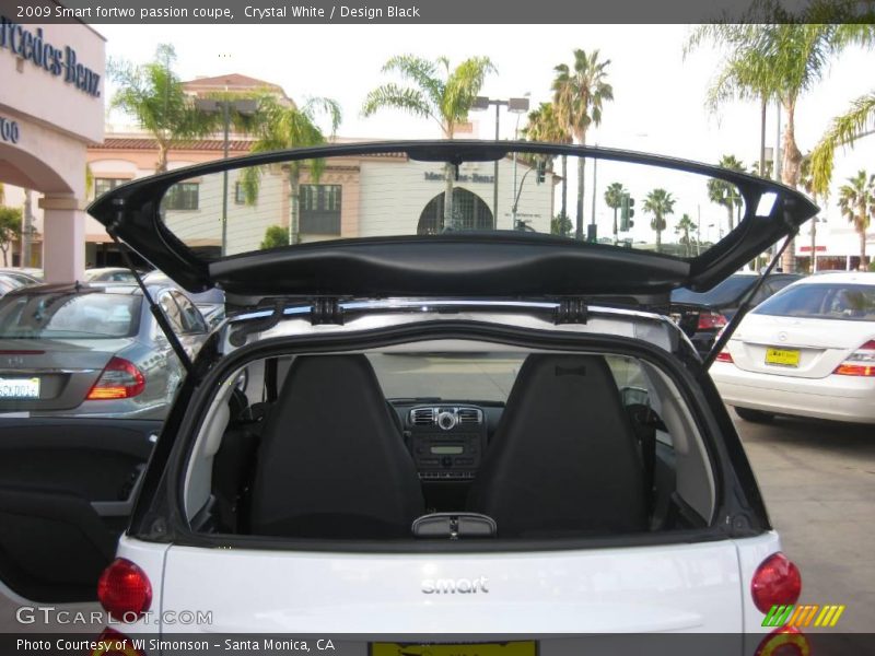 Crystal White / Design Black 2009 Smart fortwo passion coupe