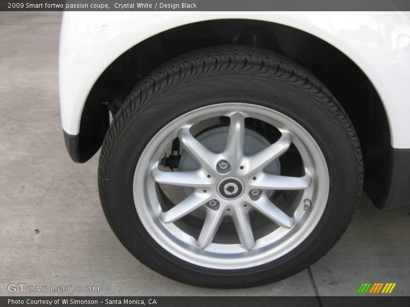 Crystal White / Design Black 2009 Smart fortwo passion coupe
