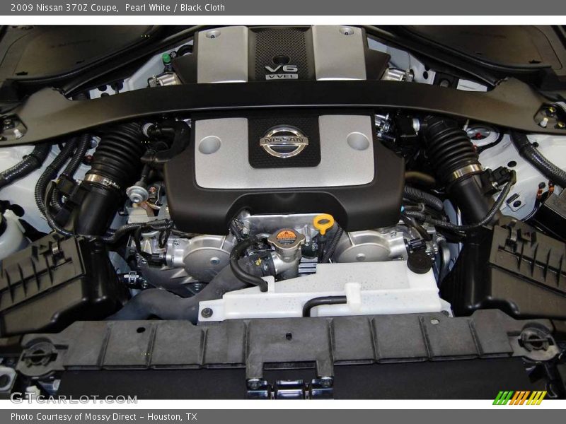 Pearl White / Black Cloth 2009 Nissan 370Z Coupe