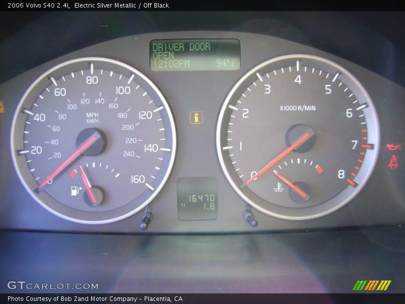 Electric Silver Metallic / Off Black 2006 Volvo S40 2.4i