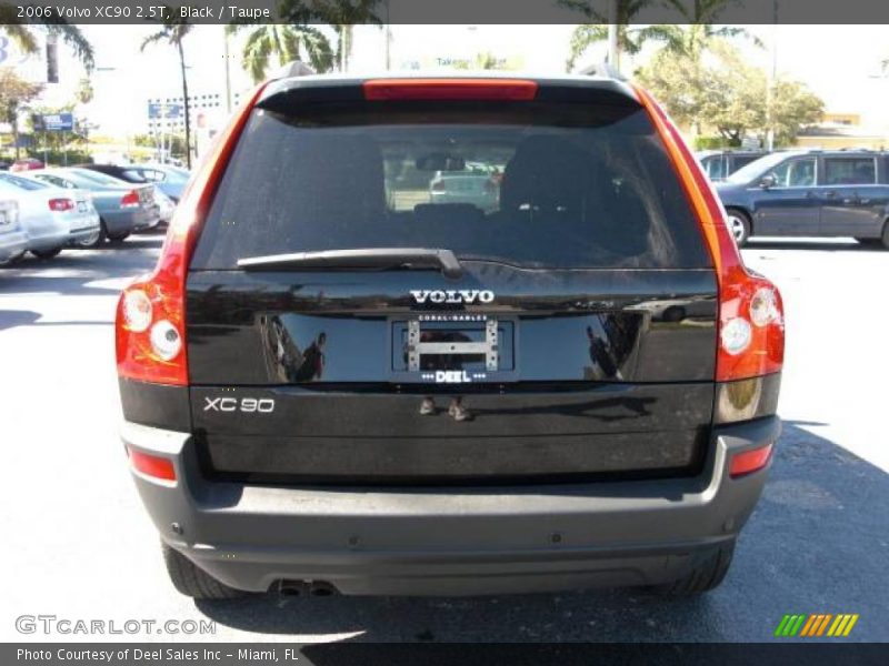 Black / Taupe 2006 Volvo XC90 2.5T