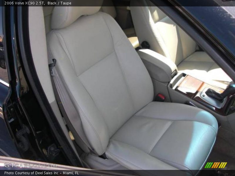 Black / Taupe 2006 Volvo XC90 2.5T