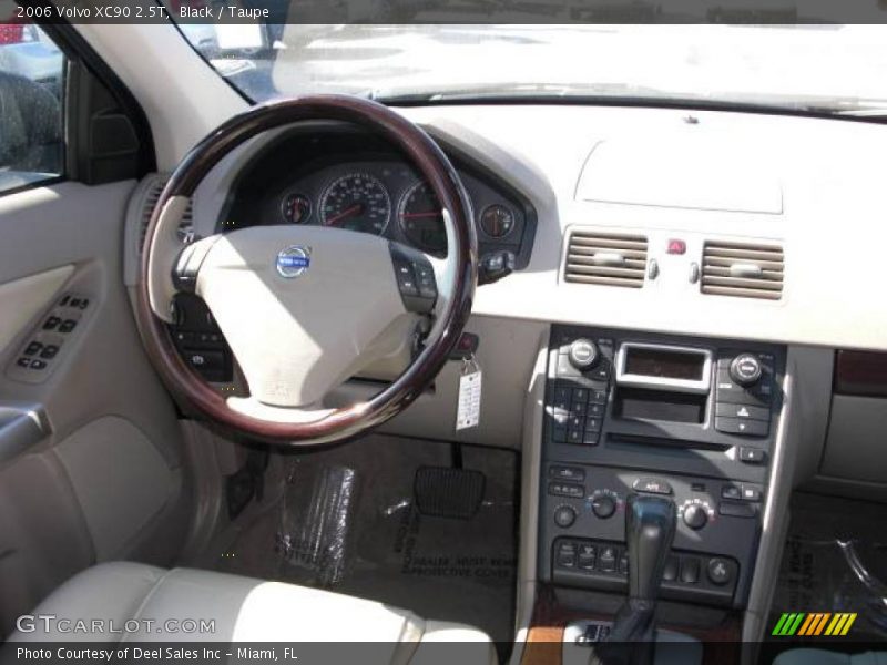Black / Taupe 2006 Volvo XC90 2.5T
