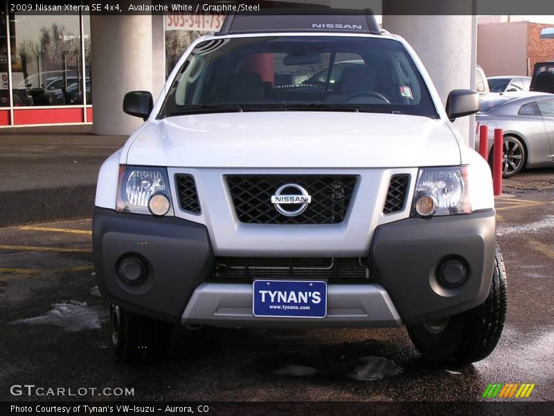 Avalanche White / Graphite/Steel 2009 Nissan Xterra SE 4x4